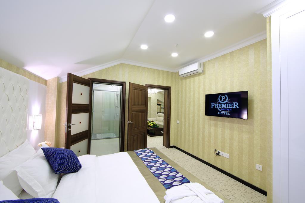 Premier Hotel Biskek Kültér fotó