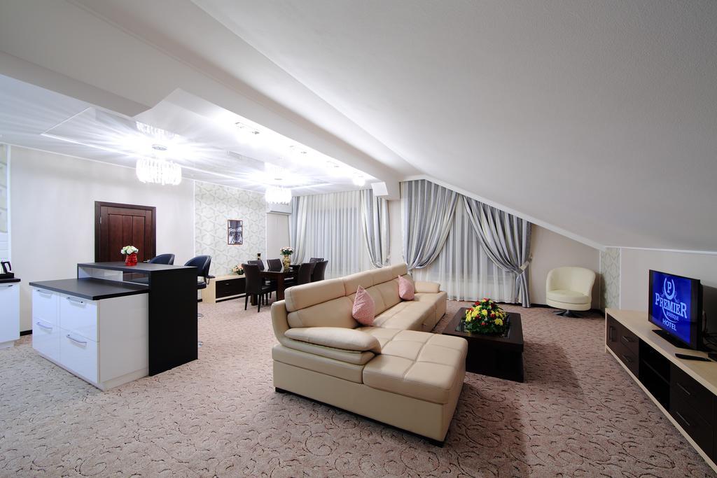 Premier Hotel Biskek Kültér fotó