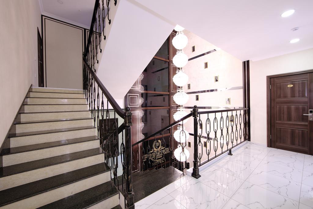 Premier Hotel Biskek Kültér fotó